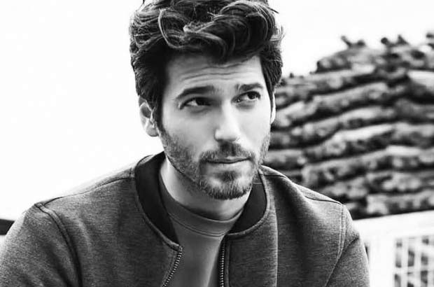 Can Yaman, biography, news and pictures of the Turkish actor of Erkenci Kus